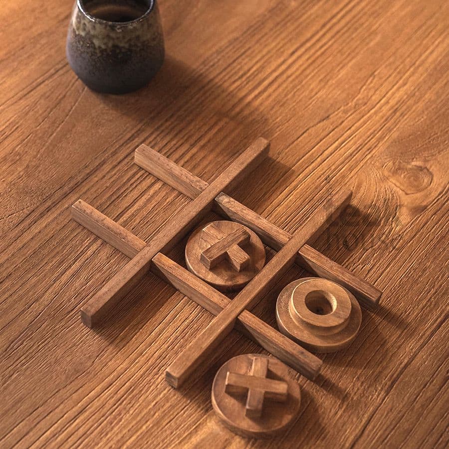 Декоративная фигура из массива тика X/O